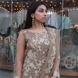 Meet your Posher, Sidra